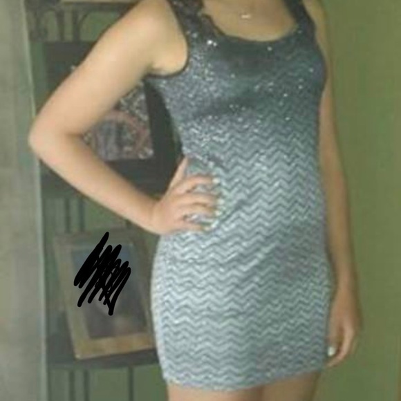 Dress - Picture 1 of 2